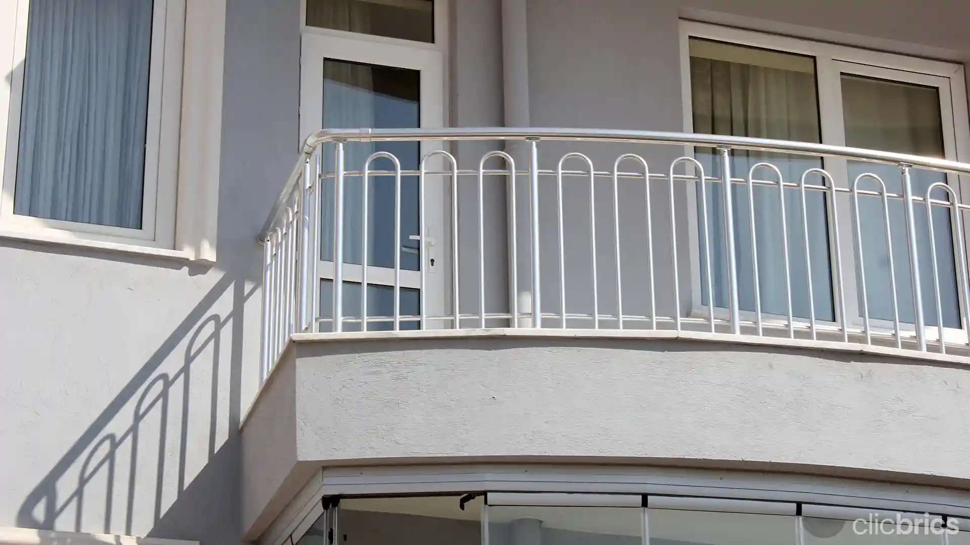 balcony glass design